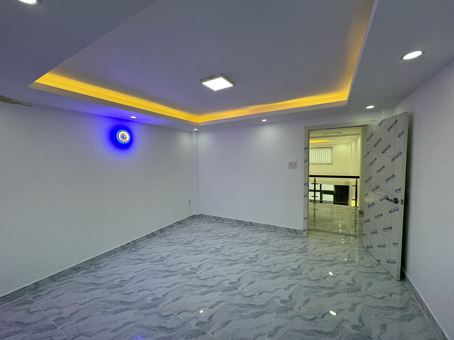 Nhà phố 3 lầu (4mx12,5m=50m2) 5 phòng ngủ hẻm ôtô 7 chỗ khu đồng bộ Nguyễn Thượng Hiền, Bình Thạnh